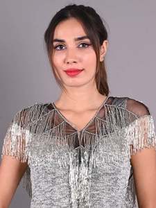 เสื้อคลุมทรงเบอร์เลสก์ประดับด้วยลูกปัดประดับเลื่อมทรงตรงปักลายโลโก้ประดับมุกด้านหลังสง่างามตามเทศกาล - Product Image 6