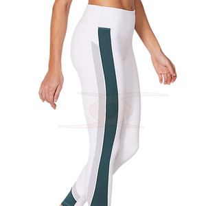 Mallas de mujer hechas a medida Nuevo estilo Patrón sólido Ropa de entrenamiento Cierre de cintura elástica Hecho en Pakistán - Product Image 4