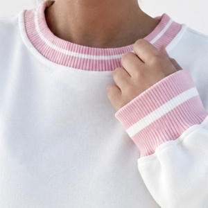 Sweat-shirt blanc oversize à col rond, coupe décontractée, manches longues, pull doux en molleton avec motif lettres, logo personnalisé - Product Image 2