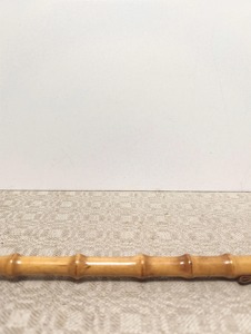 Rehausseur de chaussures en bois avec poignée design et prise élégante pour une utilisation à domicile, décoration d'entrée et assistance quotidienne à la chaussure, provenance d'Inde - Product Image 4