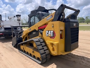 Chargeuse compacte Caterpillar 299D3 de 2023 avec moteur diesel Euro 5 EPA CE, broyeur forestier, pompe à roulements, occasion en bon état - Product Image 3