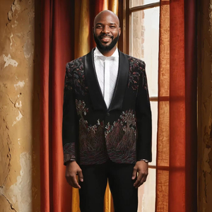 ชุดทักซิโด้2ชิ้นสำหรับเจ้าบ่าวชุดแต่งงานดีไซน์ปักลายล่าสุด - Product Image 1