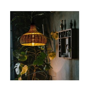 Lámpara Colgante LED de Diseño Tradicional Hecha a Mano con Ratán y Hierro Decorativos, con Color Personalizado - Product Image 6