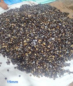 100% boutons en corne de buffle de qualité supérieure naturelle bouton vierge vierge d'Inde pour l'artisanat naturel de l'industrie des vêtements - Product Image 3