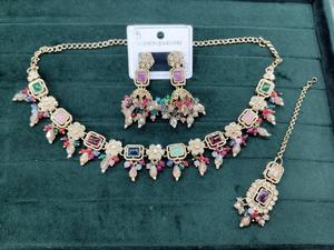 Delicados conjuntos de joyería fina tradicional india boda Maang Tikka pendientes gargantilla de diamantes collar - Product Image 2