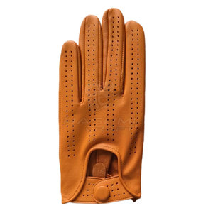 Guantes de conducción con tela suave y flexible que ofrecen un ajuste cómodo, un agarre seguro y un diseño transpirable, adecuados para viajes largos por carretera. - Product Image 5