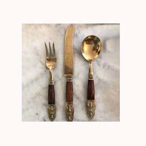 Couverts de luxe argenterie de mariage de luxe en acier inoxydable plaqué or de créateur avec poignée en bois antique - Product Image 1