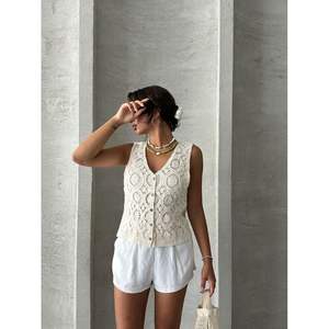 Chaleco de Encaje con Botones para Mujer, Producto al por Mayor de Topshow, Elegante Chaleco - Product Image 4