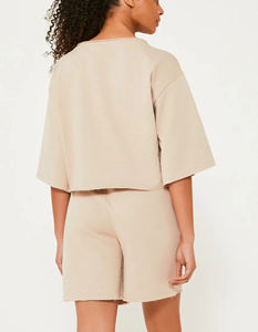 Ensemble deux pièces d'été pour femme en coton 100% de haute qualité, style streetwear, épaules tombantes, manches courtes, personnalisable, écologique et respirant - Product Image 2