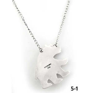 Collier d'ours fait main du Sud-Ouest avec incrustation de turquoise Kingman et sertissage clos en argent sterling - Product Image 4