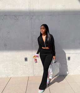 Conjunto Deportivo Retro Y2K de Dos Piezas para Mujer, con Chaqueta Deportiva con Capucha y Cremallera y Pantalones de Pierna Ancha, Ropa Deportiva con Logotipo Personalizado - Product Image 3