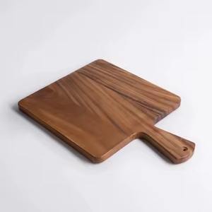 เขียงไม้ทรงสี่เหลี่ยมผืนผ้า ทำมือ ลายผลไม้ ดีไซน์ธรรมชาติ ยั่งยืน - Product Image 3