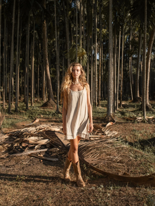 Vestido Midi de estilo Vintage para mujer, vestido blanco bohemio sin mangas con cinturón, Vestido corto de verano, patrón sólido, teñido liso para otoño - Product Image 6