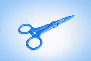 Suministro a granel de fórceps desechables de plástico quirúrgico, mango de anillo estéril, hemostato y abrazaderas de vendaje para uso médico y hospitalario - Product Image 4