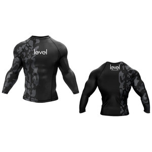 Camiseta deportiva de secado rápido de manga larga con logotipo personalizado, camiseta de compresión elástica, camisetas de entrenamiento para correr, protector contra sarpullidos para hombres - Product Image 1