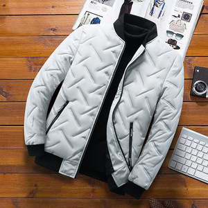 2024 nueva Parka de invierno para hombre, chaqueta cálida informal con cuero sólido impermeable XL, cierre de cremallera calentado, estilo Bomber - Product Image 1