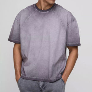 T-shirt personnalisé pour homme, 100% coton, qualité luxe, col rond côtelé, style streetwear, effet délavé soleil. - Product Image 2