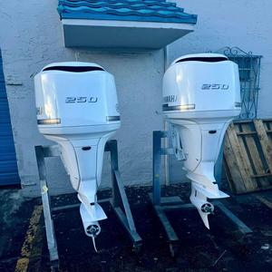 Livraison rapide Moteur hors-bord Yamahhaas disponible dès maintenant Moteur de qualité supérieure Parfait pour les débutants et les experts - Product Image 5