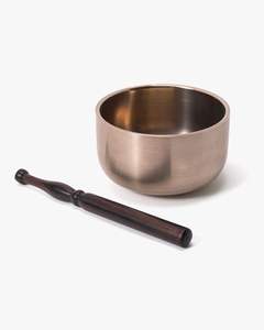 Bol musical en laiton fabriqué à la main par des artisans qualifiés pour la méditation profonde et la guérison énergétique thérapie sonore vibratoire - Product Image 1
