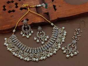 Nuevo diseño chapado en oro tradicional gota perla y Kundan tachonado pendiente Mangtika gargantilla collar conjunto y conjunto de joyería para mujer - Product Image 2