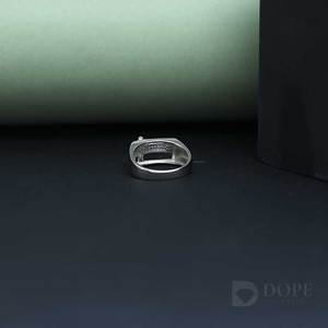 Bold Gents Bague hip-hop élégante en acier inoxydable Design personnalisé unisexe Lab créé Moissanite Trendy Fashion Forward Parties - Product Image 4