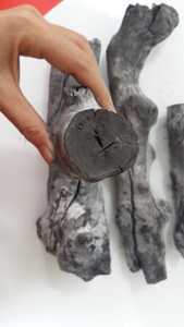 CHARBON DE BOIS BLANC HAUTE CHALEUR POUR BBQ LYCHEE LONGAN EUCALYPTUS BOIS BIWOOD VIETNAM - Product Image 2