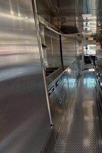 Remorque de restauration rapide mobile commerciale entièrement équipée, très demandée, prête pour livraison mondiale aujourd'hui. Achetez un camion de restauration rapide aux États-Unis. - Product Image 4