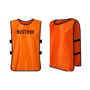 Maillots et gilets de football professionnels personnalisés - Maillots d'entraînement respirants en mesh à séchage rapide pour clubs personnalisés - Product Image 1