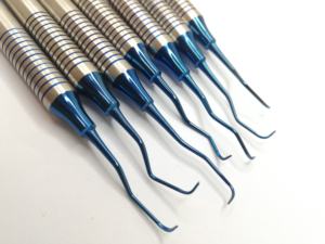 Curettes Gracey dentaires enduites de titane bleu 7 pièces ensemble poignée creuse Curette parodontale en acier inoxydable Instruments dentaires - Product Image 4