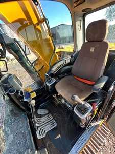 Excavatrice JCB JS 130 avec moteur EcoMAX pour des émissions réduites - Product Image 4