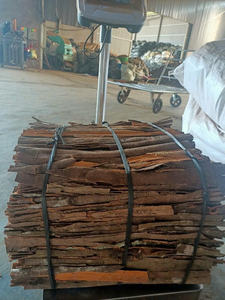 Cassia Ladrillo pressée à la cannelle/Exportation en vrac d'écorce de cannelle de qualité supérieure dans le monde - Product Image 6