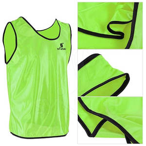 Babero de entrenamiento con impresión de logotipo personalizado de alta calidad, malla verde transpirable para adultos, venta al por mayor, ropa de fútbol - Product Image 3