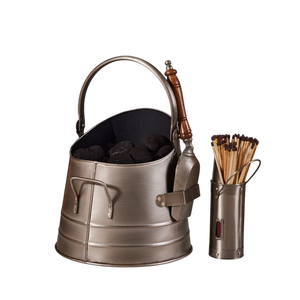 Cubo de Carbón Negro de Alta Calidad con Asa Dorada, Cubo de Metal para Almacenamiento de Carbón y Leña para Chimenea, Hecho a Mano - Product Image 3