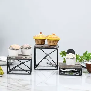 Juego de vajilla de metal de lujo de 3 soportes elevadores de hierro para pizzas y postres tapas de madera negras en diferentes tamaños Venta caliente - Product Image 3