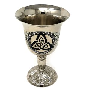 Copa de Vino Moderna y Ecológica de Latón con Capacidad para Coleccionistas y Ocasiones Especiales - Product Image 1