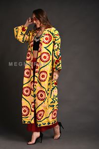 Venta al por mayor de Chaqueta Larga Bordada Suzani Kimono Mujer-Tallas Grandes Suzani Chaqueta Larga Bordada Floral - Product Image 5