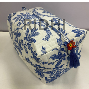 Sac de voyage matelassé bleu fait main, vintage, écologique et portable, avec fermeture éclair, pour le marché, les courses et la vente en gros - Product Image 1