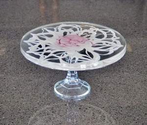 Soporte de resina para pasteles para servir y exhibir pasteles delicados, el mejor centro de mesa para cualquier ocasión auspiciosa a un precio razonable - Product Image 3