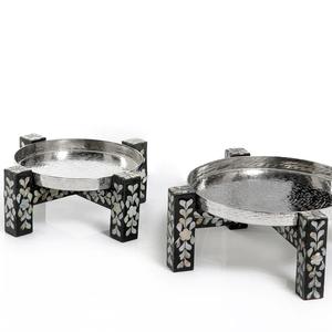 Plateau de service à gâteaux en métal au design de luxe, présentoir pour centre de table de mariage, plateau de service pour aliments et collations avec support en bois - Product Image 4