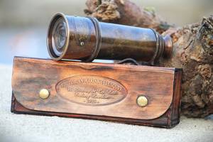 Telescopio de trabajo de latón personalizado Vintage hecho a mano náutico personalizado grabado Spyglass regalo de aniversario regalo hecho a mano - Product Image 5