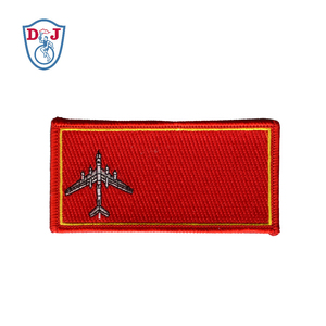 Badge nominatif brodé personnalisé en usine, style Noël, patchs nominatifs brodés, badge nominatif pour uniforme - Product Image 5
