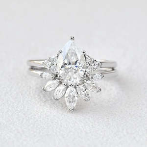 Ensemble de bagues de mariage en argent 925, élégant et luxueux, avec diamant moissanite de clarté VVS1, taille poire, accent latéral, bijoux de mariage - Product Image 1