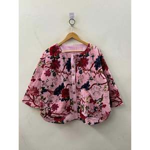 Chaqueta de algodón acolchada con estampado a mano de Blush Garden para la primavera - Product Image 1