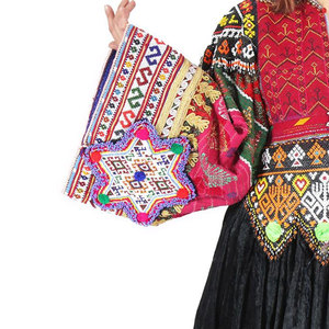 Vestido de fiesta tradicional de Kochi de alta calidad - Product Image 6