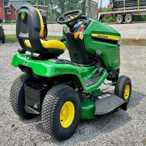 Tracteur de pelouse fiable John Deeree X330 en stock maintenant acheter avec la livraison rapide conçu pour la haute performance - Product Image 2