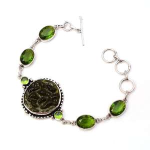 Bracelet en argent sterling 925 fait à la main avec cadeau de pierre précieuse de moldavite verte naturelle pour femme - Product Image 3
