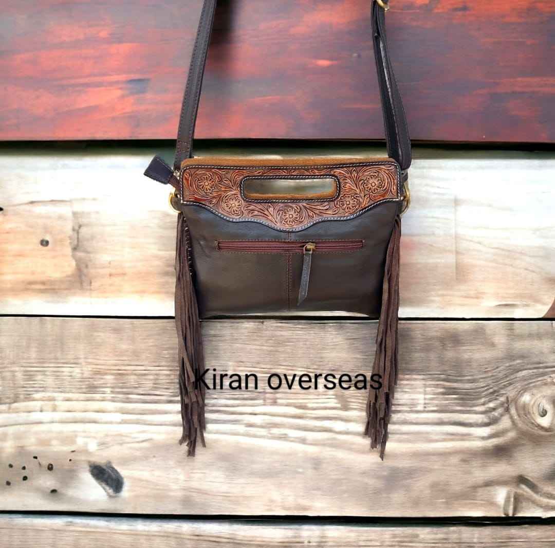 สีน้ำตาล