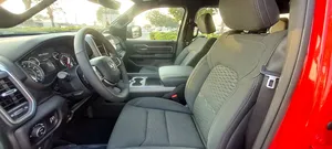 PRÊT À EXPÉDIER 2025 DODGE RAM 1500 BIG HORN Full Option Certifié d'occasion à vendre - Product Image 4