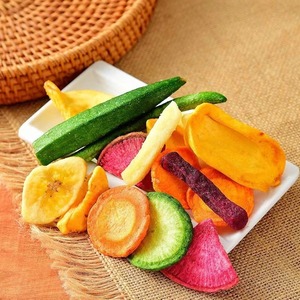 Chips de verduras de secado orgánico al mejor precio, verduras verdes deshidratadas, aperitivos vegetales secos y saludables hechos en Vietnam - Product Image 1