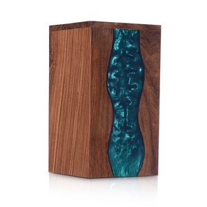 โกศเผาศพด้วยเรซินสีเขียวมรกตทำด้วยมือสำหรับมนุษย์และขี้เถ้า - Product Image 4